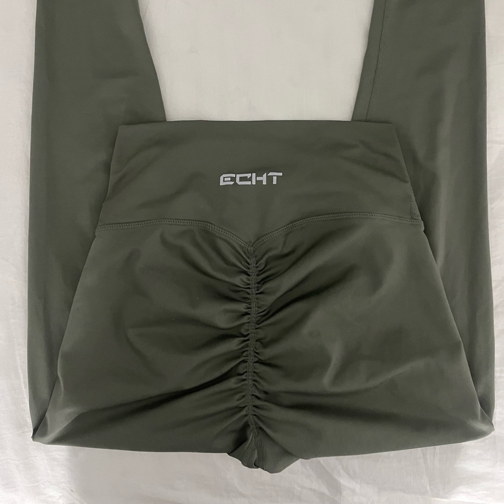 ECHT seamless scrunch leggings size S.